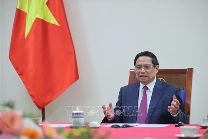 Vietnamese Prime Minister holds phone talks with Cambodian counterpart - 2