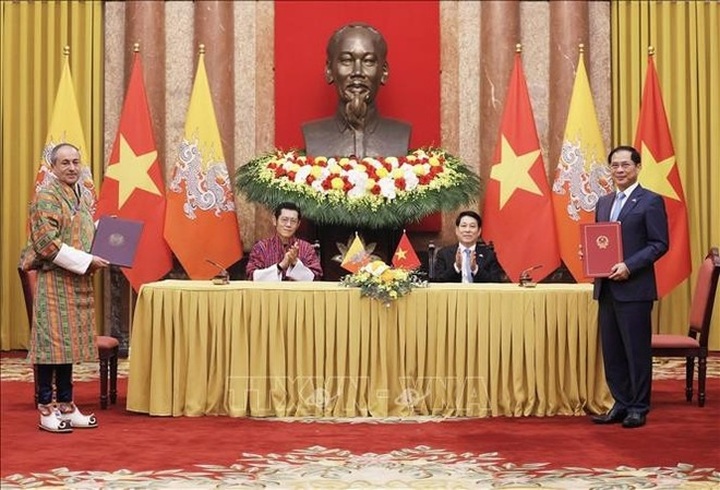 State President holds talks with King of Bhutan - 2