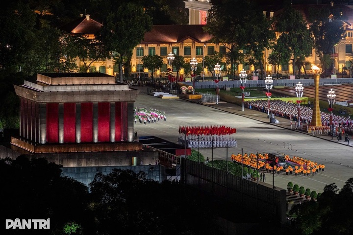 Hanoi stages full rehearsal for National Day parade - 1 Hanoi stages full rehearsal for National Day parade - 1