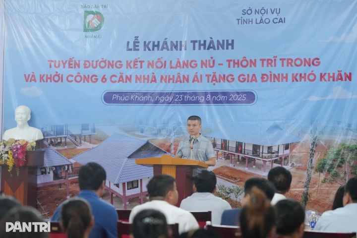 New road and six houses built for poor families in Lao Cai - 2