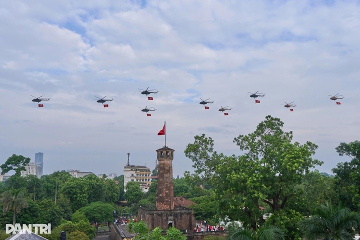 Vietnam stages final rehearsal for National Day parade - 20 Vietnam stages final rehearsal for National Day parade - 20