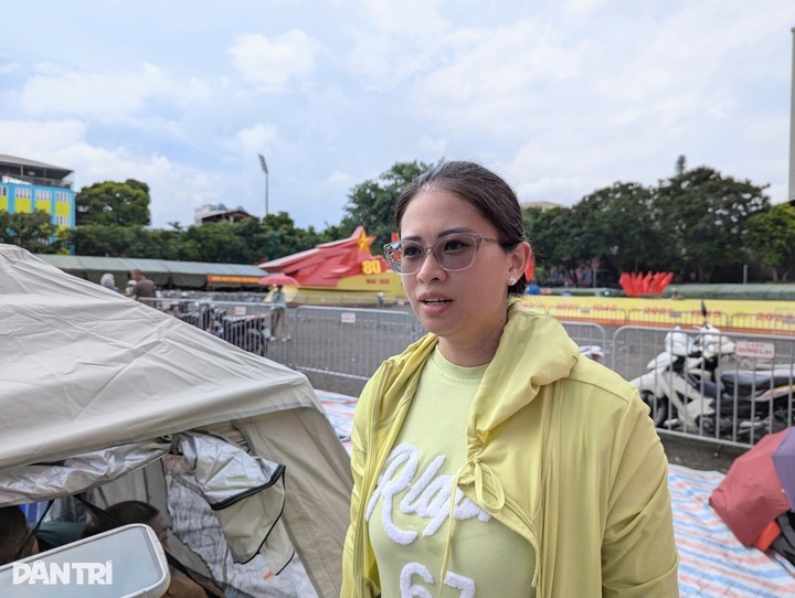 Thousands camp for two days in Hanoi to watch National Day parade - 4