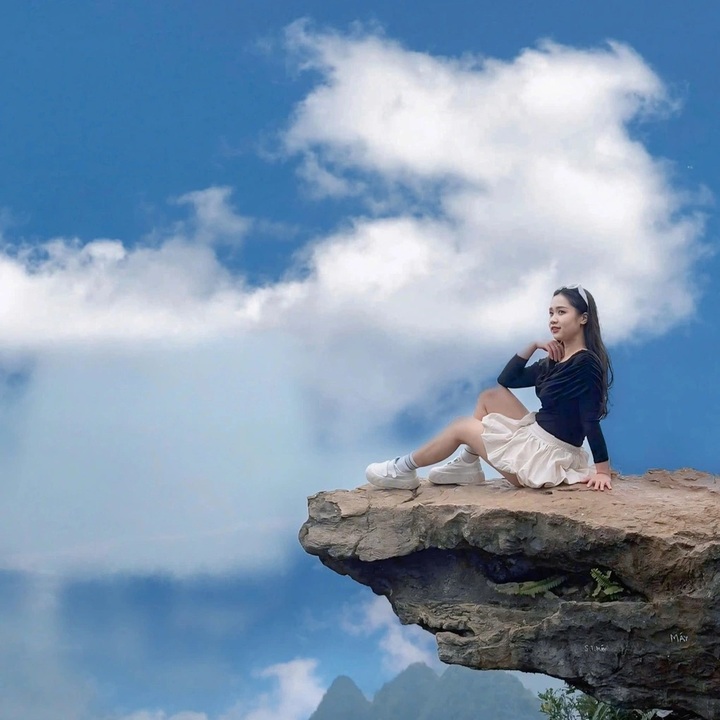 Death Cliff on Ma Pi Leng Pass temporarily closed to visitors - 1