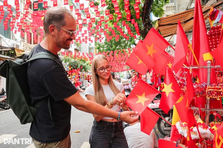 Vietnam records 21 per cent tourism growth in first half - 1