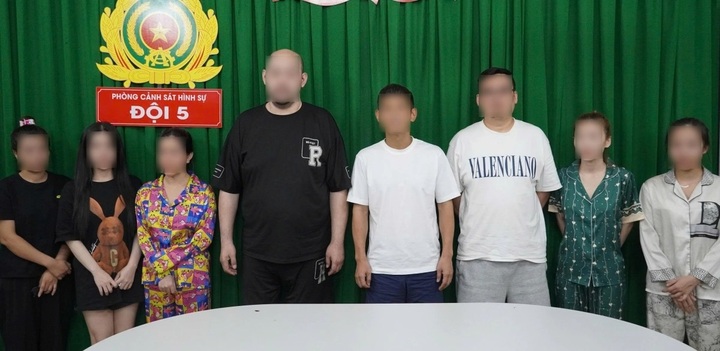 Prostitution den busted at HCM City restaurant - 1 Prostitution den busted at HCM City restaurant - 1