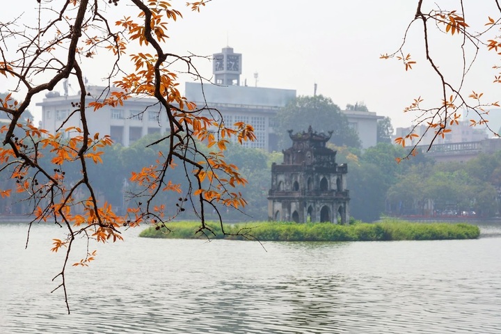 Hanoi named among Asia’s top spots for autumn foliage - 1