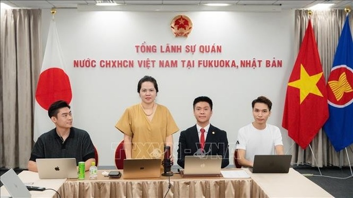 Overseas training programme wraps up, supporting Vietnamese language - 1