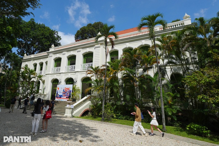 Exploring 153-year-old French Consulate mansion in HCM City - 1 Exploring 153-year-old French Consulate mansion in HCM City - 1