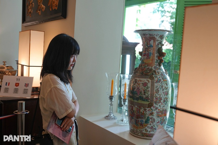 Exploring 153-year-old French Consulate mansion in HCM City - 9 Exploring 153-year-old French Consulate mansion in HCM City - 9