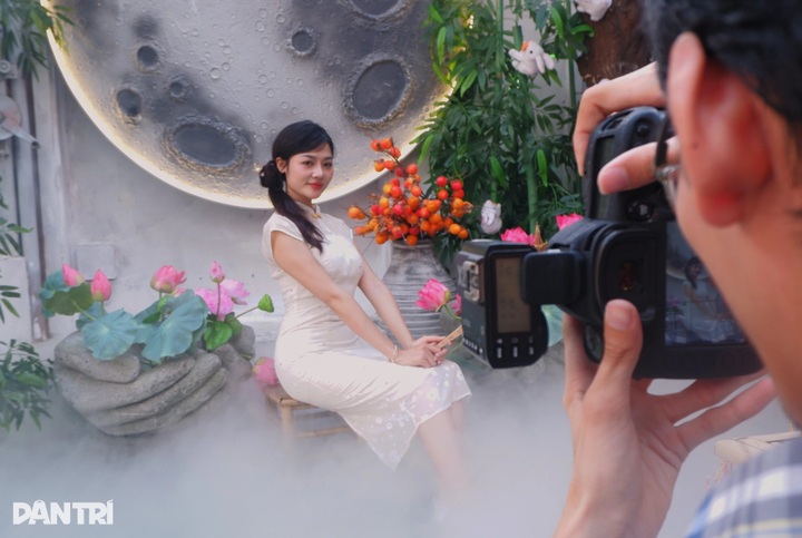 HCM City cafés adorned for Mid-Autumn Festival - 6 HCM City cafés adorned for Mid-Autumn Festival - 6