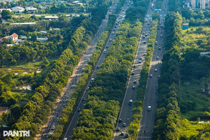 HCM City to launch first dedicated bicycle lane on Mai Chi Tho boulevard - 3 HCM City to launch first dedicated bicycle lane on Mai Chi Tho boulevard - 3