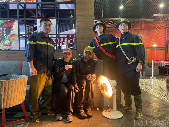 Lost German tourists found safe in Hoang Lien National Park - 1