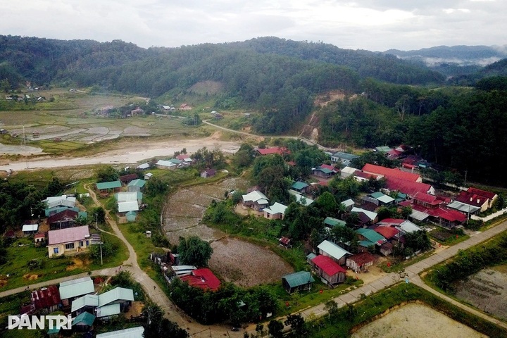 Seven earthquakes hit Quang Ngai within just over two hours - 1