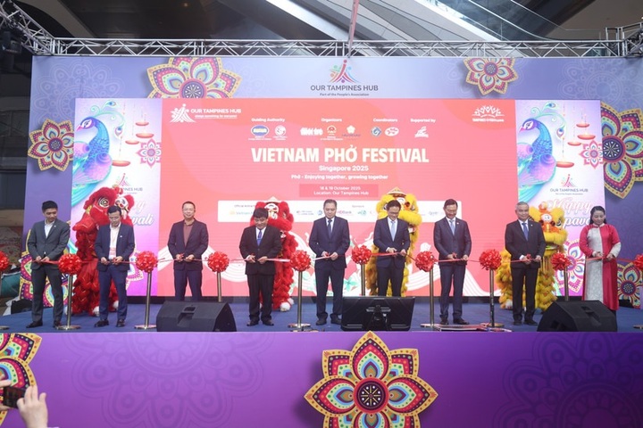 Vietnam Pho Festival 2025 in Singapore serves as cultural ambassador - 1