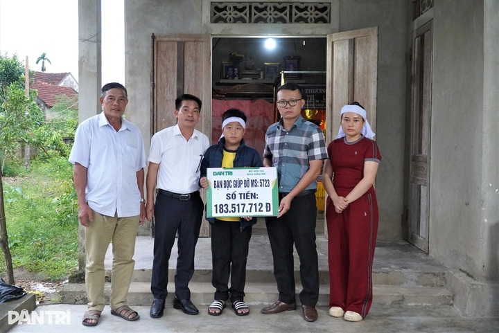 Orphan in Ha Tinh receives over VND 183 million in donations - 1 Orphan in Ha Tinh receives over VND 183 million in donations - 1