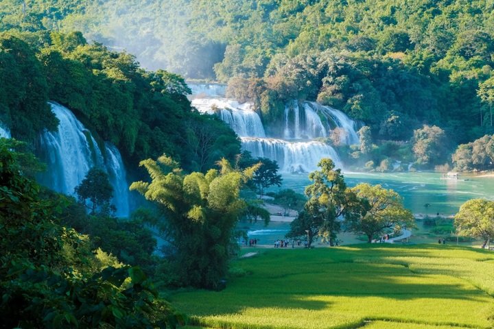 Cao Bang mountains enter their most beautiful season - 2