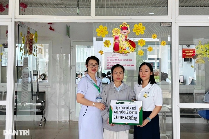 Man injured by electric shock receives more than VND 373 million in support - 1