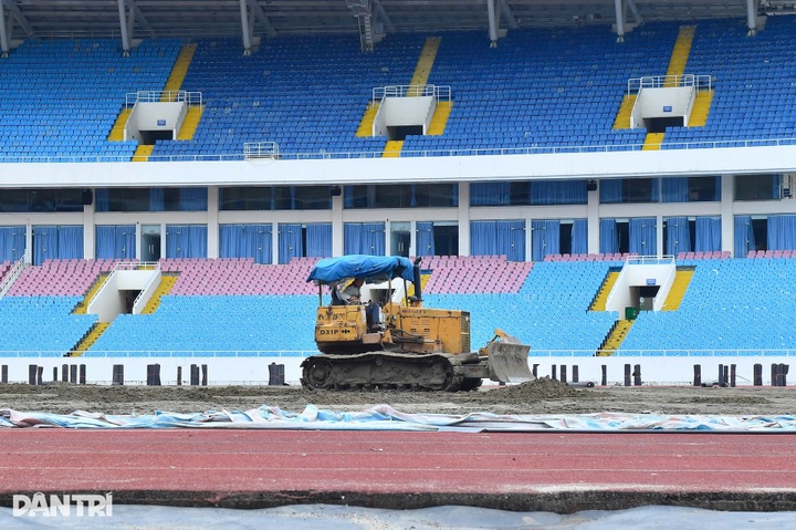My Dinh Stadium begins major renovation - 3