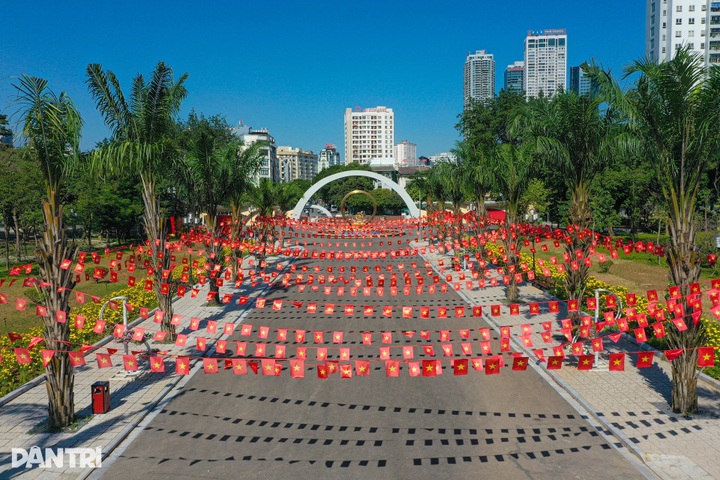 Hanoi park gets new look after eight-month upgrade - 5 Hanoi park gets new look after eight-month upgrade - 5