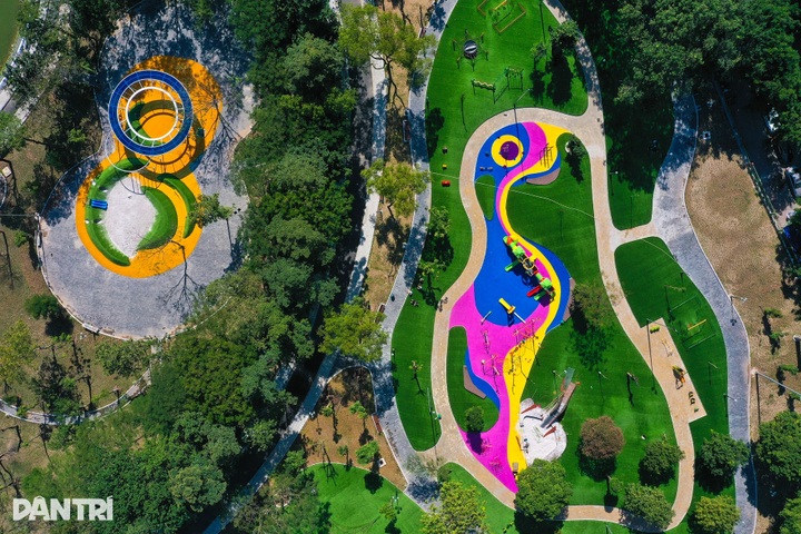 Hanoi park gets new look after eight-month upgrade - 7 Hanoi park gets new look after eight-month upgrade - 7