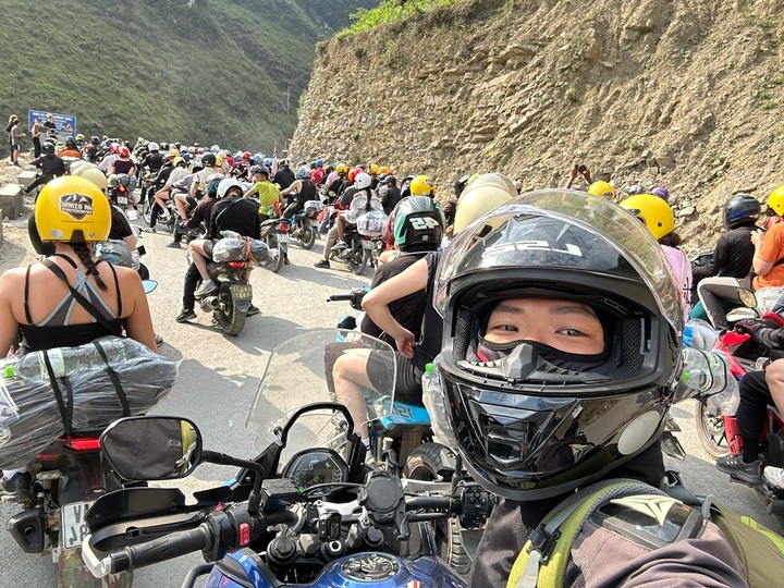 Tourists flock to Ha Giang, sparking traffic jams - 3 Tourists flock to Ha Giang, sparking traffic jams - 3