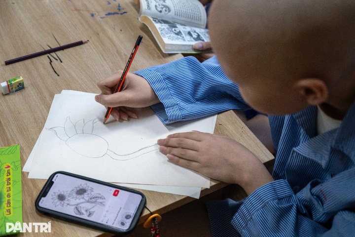 Special classroom nurtures hope for children with cancer - 8