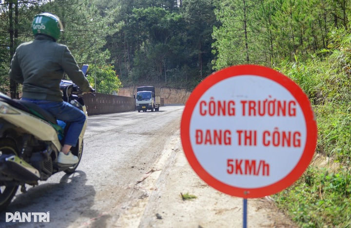 Mimosa Pass reopens after landslide cuts key Dalat-HCM City route - 7