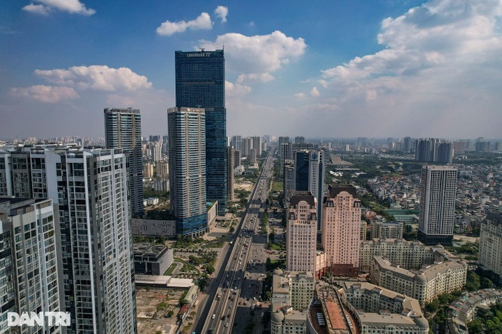 Vietnam’s economy to sustain strong recovery through 2026-2027: OECD - 1