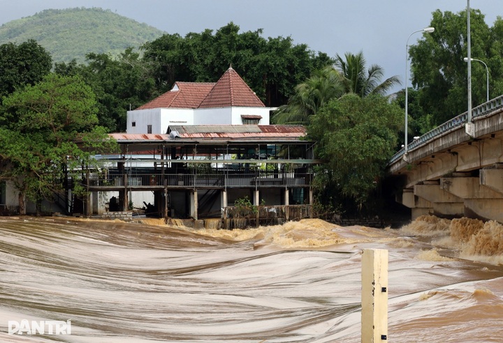 New storm to form in East Sea, threatens Vietnam’s south-central coast - 1