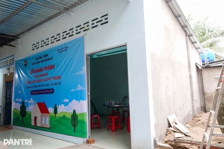 Dantri/Dtinews builds houses for disadvantaged families in Vinh Long - 2 Dantri/Dtinews builds houses for disadvantaged families in Vinh Long - 2
