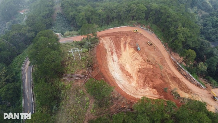 Pass linking Dalat and Khanh Hoa reopens after month-long closure - 1 Pass linking Dalat and Khanh Hoa reopens after month-long closure - 1