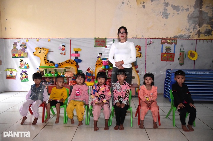 Hope endures at two Dien Bien remote schools with little but determination - 4 Hope endures at two Dien Bien remote schools with little but determination - 4