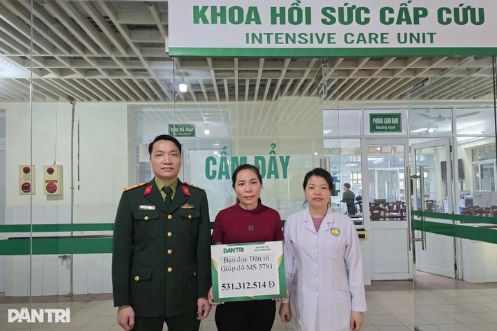 Young man with severe burns receives USD 22,600 in support for treatment - 1 Young man with severe burns receives USD 22,600 in support for treatment - 1