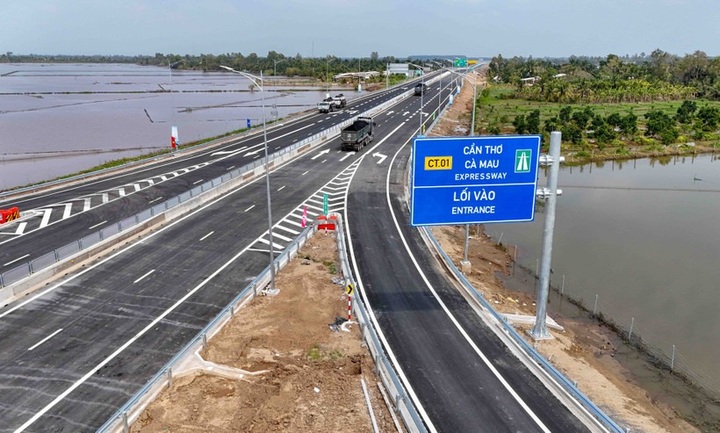 Vietnam exceeds 3,000km expressway target through decisive leadership - 1 Vietnam exceeds 3,000km expressway target through decisive leadership - 1
