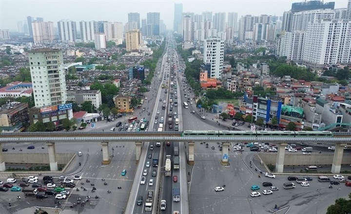 Hanoi Metro carries nearly 21 million passengers last year - 1
