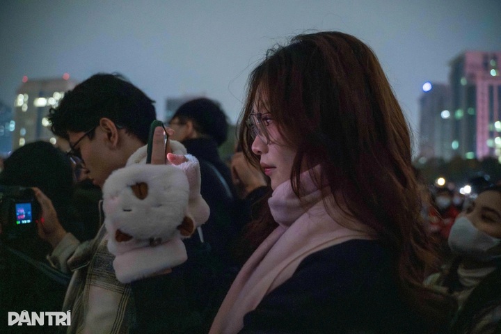 Vietnam marks successful National Party Congress with mass fireworks - 7