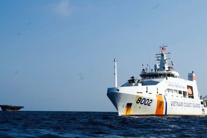 Coast guard to bring Ly Son residents home for Tet - 1