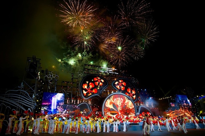 Haiphong to stage Lunar New Year’s Eve fireworks at 12 sites - 1 Haiphong to stage Lunar New Year’s Eve fireworks at 12 sites - 1