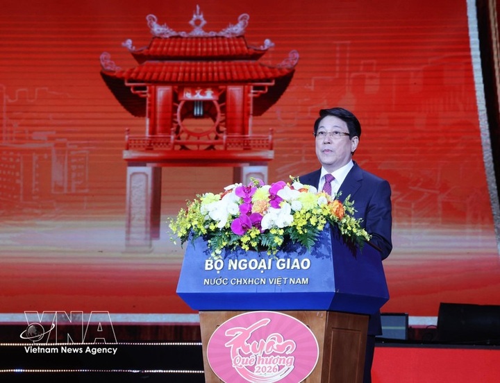 OVs urged to help realise vision of peaceful, prosperous Vietnam - 1