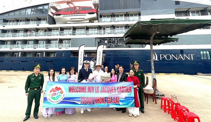 French luxury liner docks in Quy Nhon for Cham cultural immersion - 1