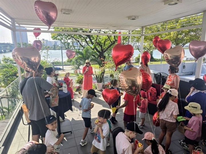 Heart walk debuts in Danang to raise CHD awareness - 2 Heart walk debuts in Danang to raise CHD awareness - 2