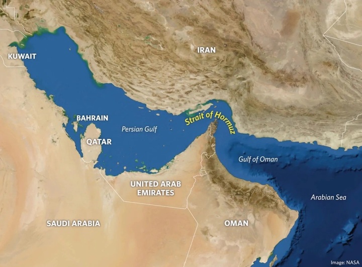 Six Vietnamese vessels operating near Middle East flashpoint - 1
