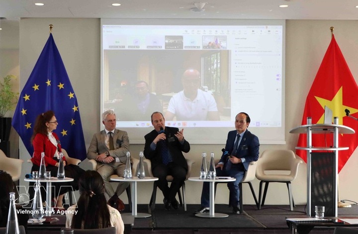 Overseas Vietnamese experts boost AI cooperation with Vietnam - 1 Overseas Vietnamese experts boost AI cooperation with Vietnam - 1