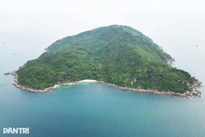 Hue-Danang tourist train upgraded for heritage route - 13 Hue-Danang tourist train upgraded for heritage route - 13