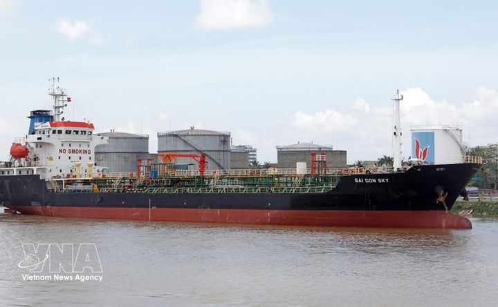 Vietnam ensures sufficient fuel supply through April - 1 Vietnam ensures sufficient fuel supply through April - 1