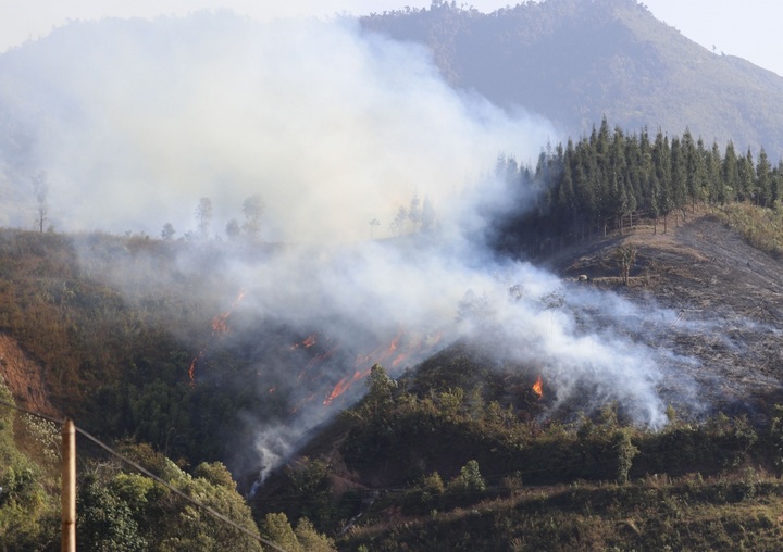 Dien Bien on highest alert after 2,500 forest fire hotspots - 1 Dien Bien on highest alert after 2,500 forest fire hotspots - 1