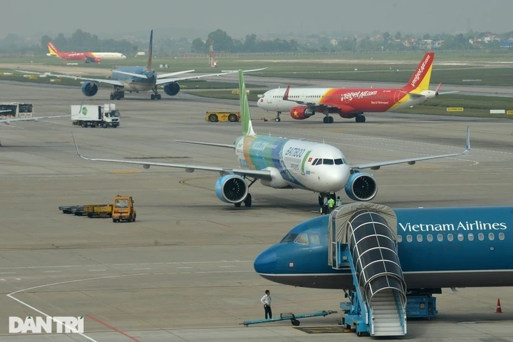 Vietnam waives transport fees to ease rising cost pressures - 1