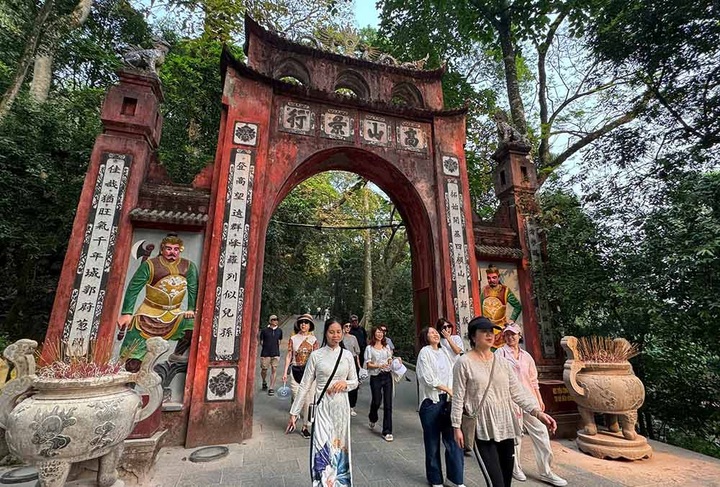 Phu Tho hosts international famtrip to boost tourism markets - 1