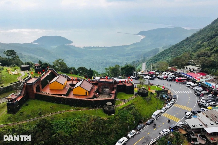 Hai Van Pass heritage site to charge entrance fee - 1