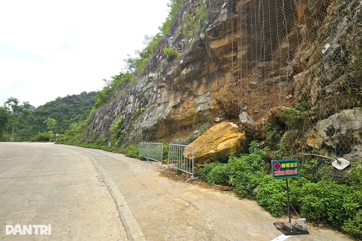 Landslide risk persists at mountain in Trang An heritage core zone - 2